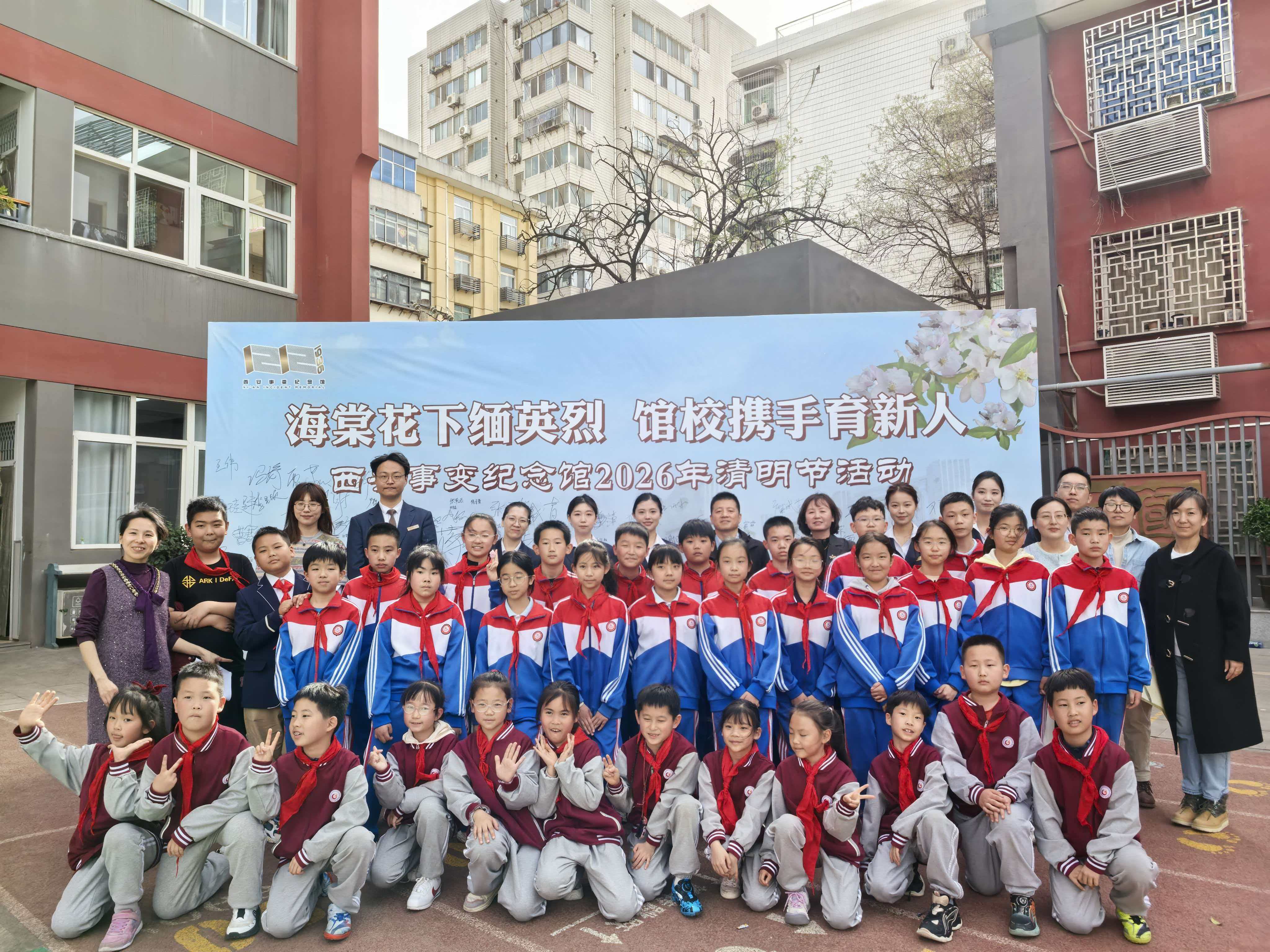 1-26040412235D54.jpg
